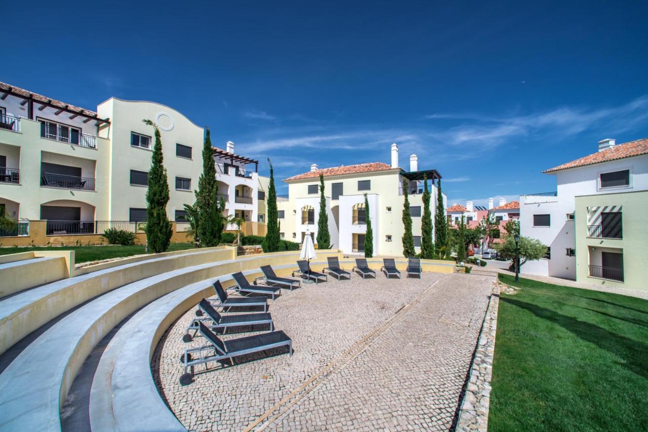 O Pomar Holiday Village By Premier Algarve กาบานัส เด ตาวีรา ภายนอก รูปภาพ